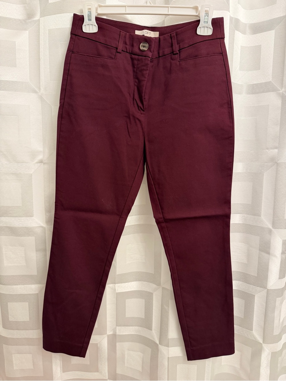 Loft Ann Taylor burgundy the Sutton skinny pants work size 4 petite